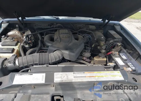 1999 Ford Explorer Eddie Bauer/Limited/Xlt z USA, uszkodzony, nr VIN 1FMDU34E1XUA96104